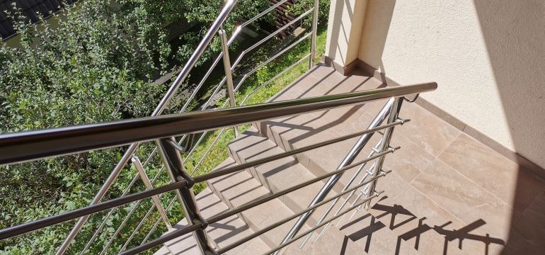 inox ograda stepenice